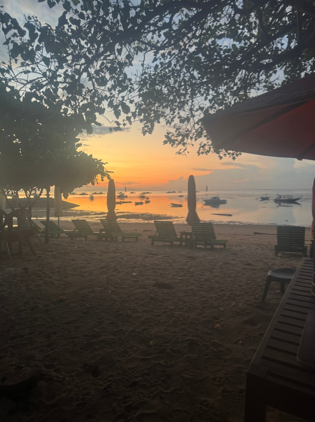 The Ocean Follows a Morning&nbsp;Routine